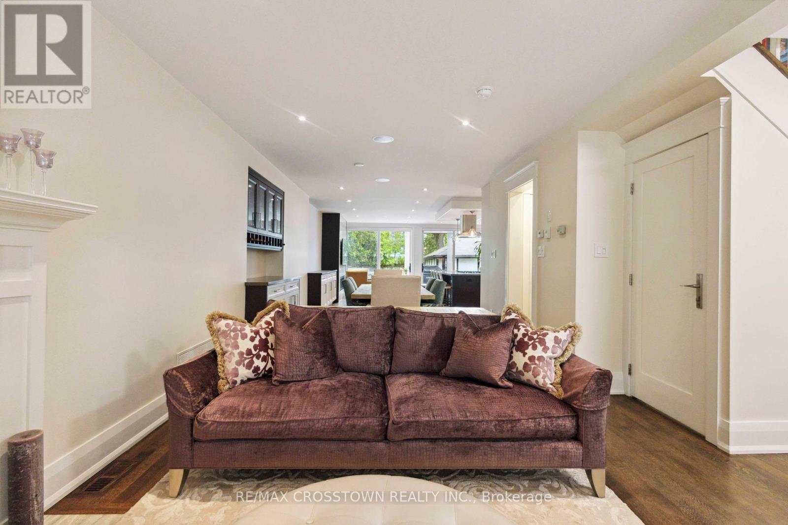 353 Briar Hill Avenue, Toronto, Ontario  M4R 1J3 - Photo 7 - C12284937