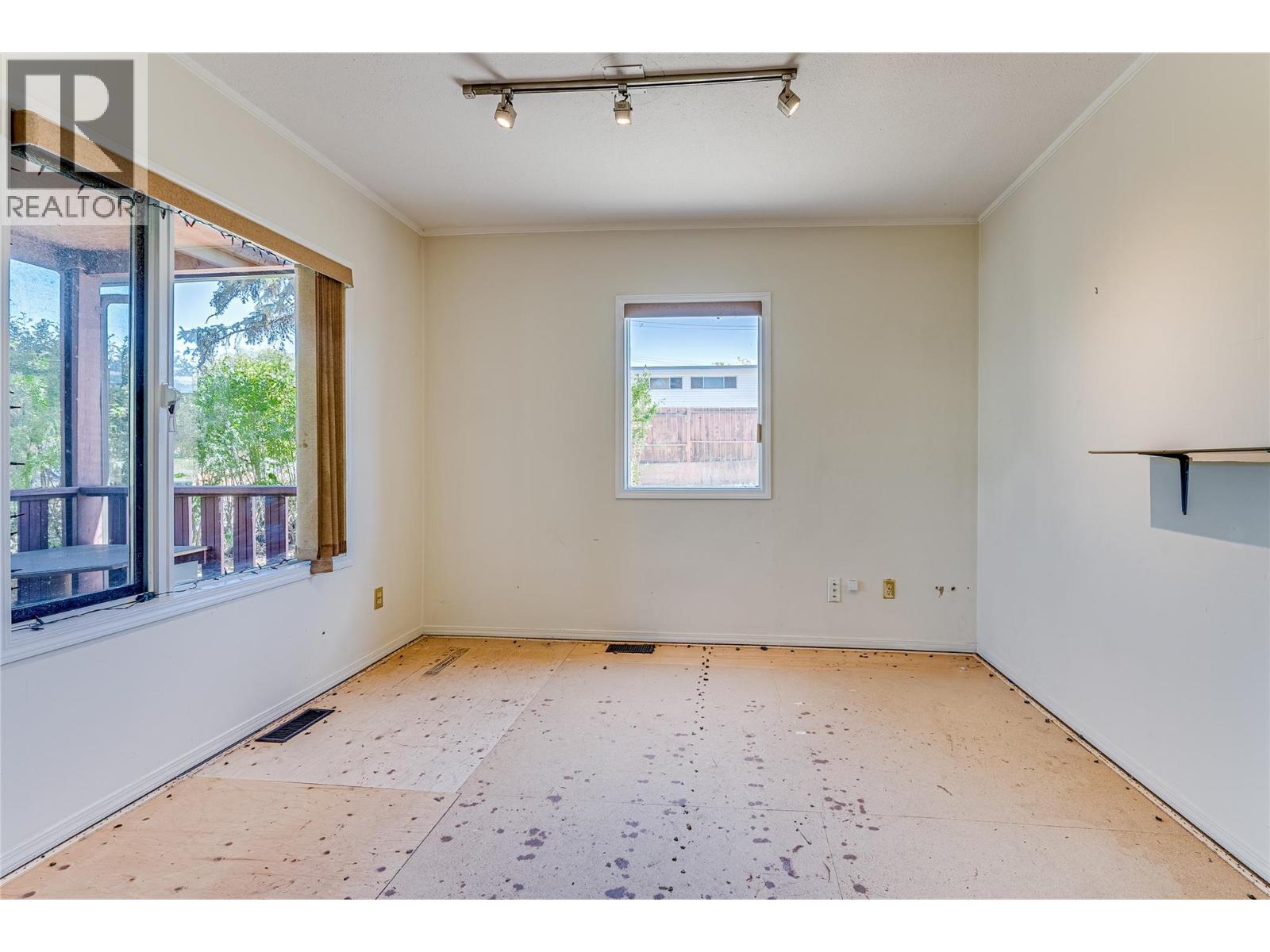 3400a 16 Avenue, Vernon, British Columbia  V1T 1A8 - Photo 8 - 10358853