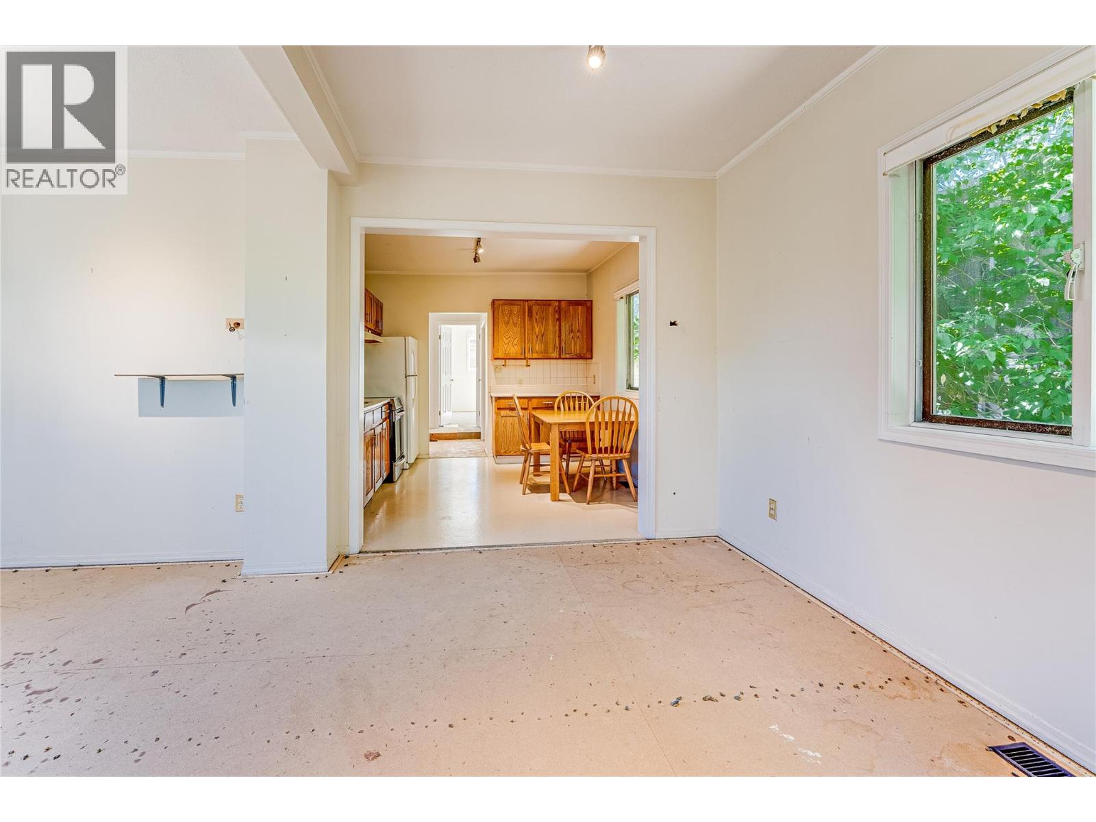 3400a 16 Avenue, Vernon, British Columbia  V1T 1A8 - Photo 10 - 10358853
