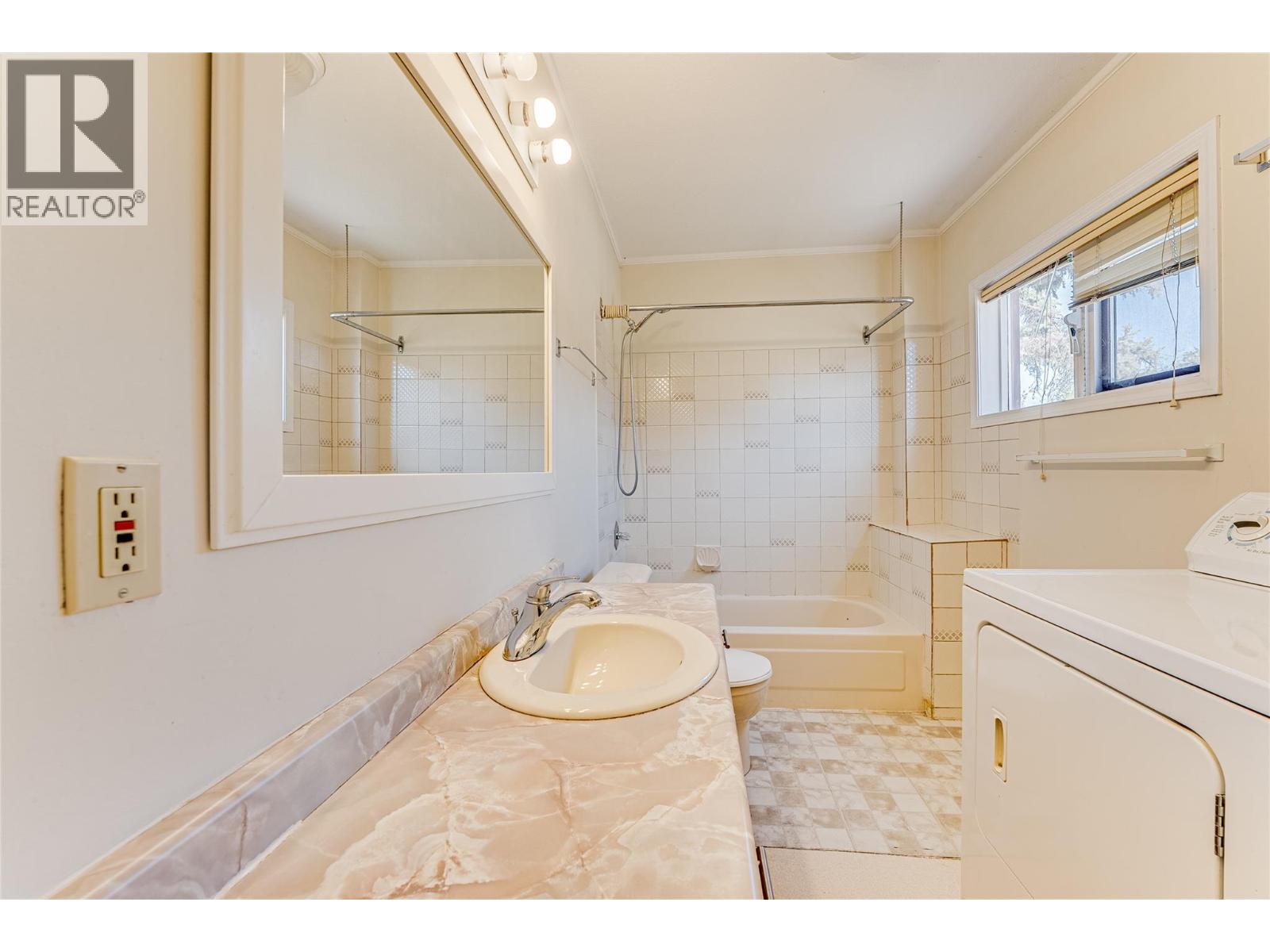 3400a 16 Avenue, Vernon, British Columbia  V1T 1A8 - Photo 17 - 10358853
