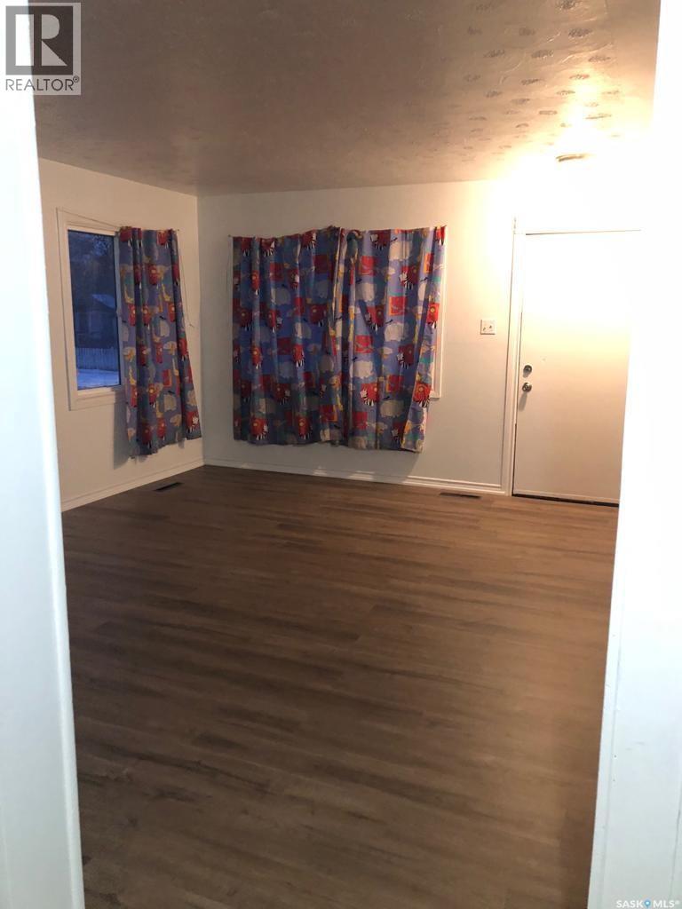 128 S Avenue S, Saskatoon, Saskatchewan  S7M 2Z6 - Photo 10 - SK005546