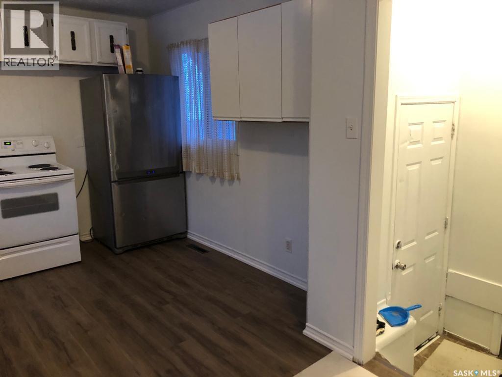 128 S Avenue S, Saskatoon, Saskatchewan  S7M 2Z6 - Photo 3 - SK005546