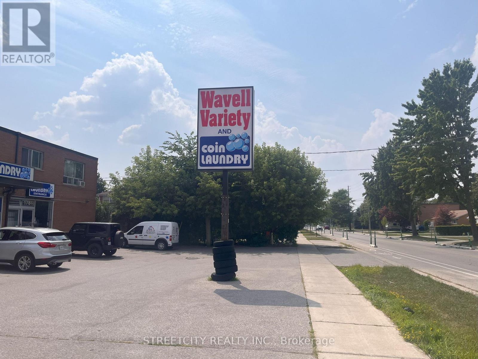 1781 Wavell Street, London East, Ontario  N5W 2E2 - Photo 4 - X12337556