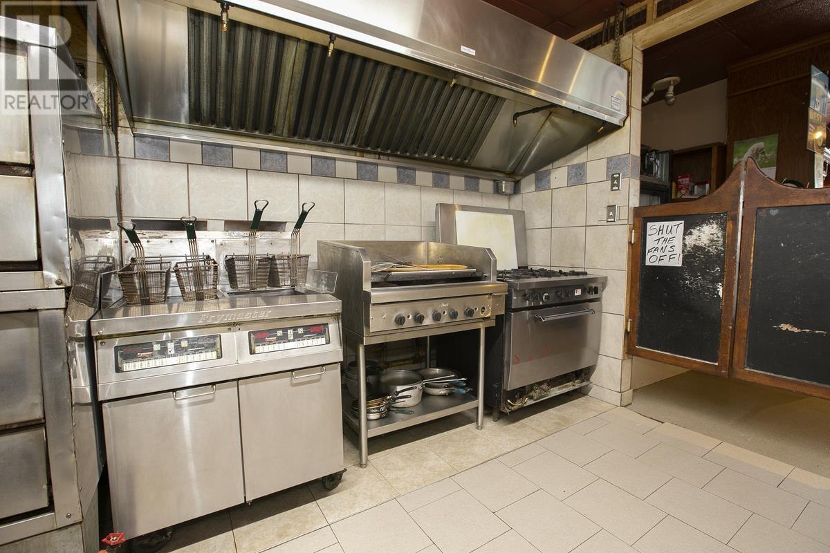 319 Korah Rd, Sault Ste. Marie, Ontario  P6C 4H2 - Photo 40 - SM252259