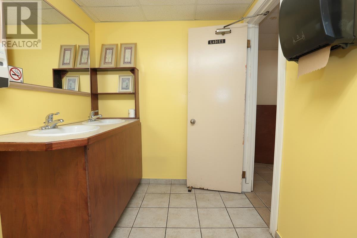 319 Korah Rd, Sault Ste. Marie, Ontario  P6C 4H2 - Photo 45 - SM252259
