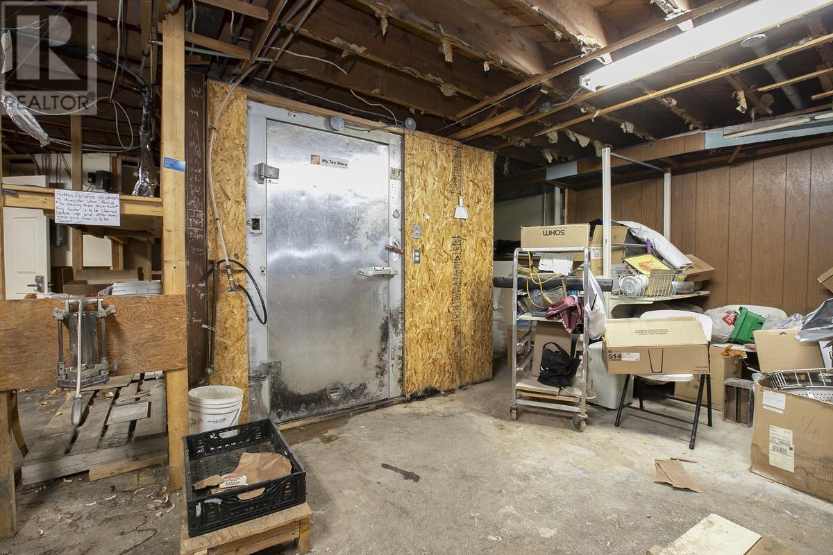 319 Korah Rd, Sault Ste. Marie, Ontario  P6C 4H2 - Photo 48 - SM252259