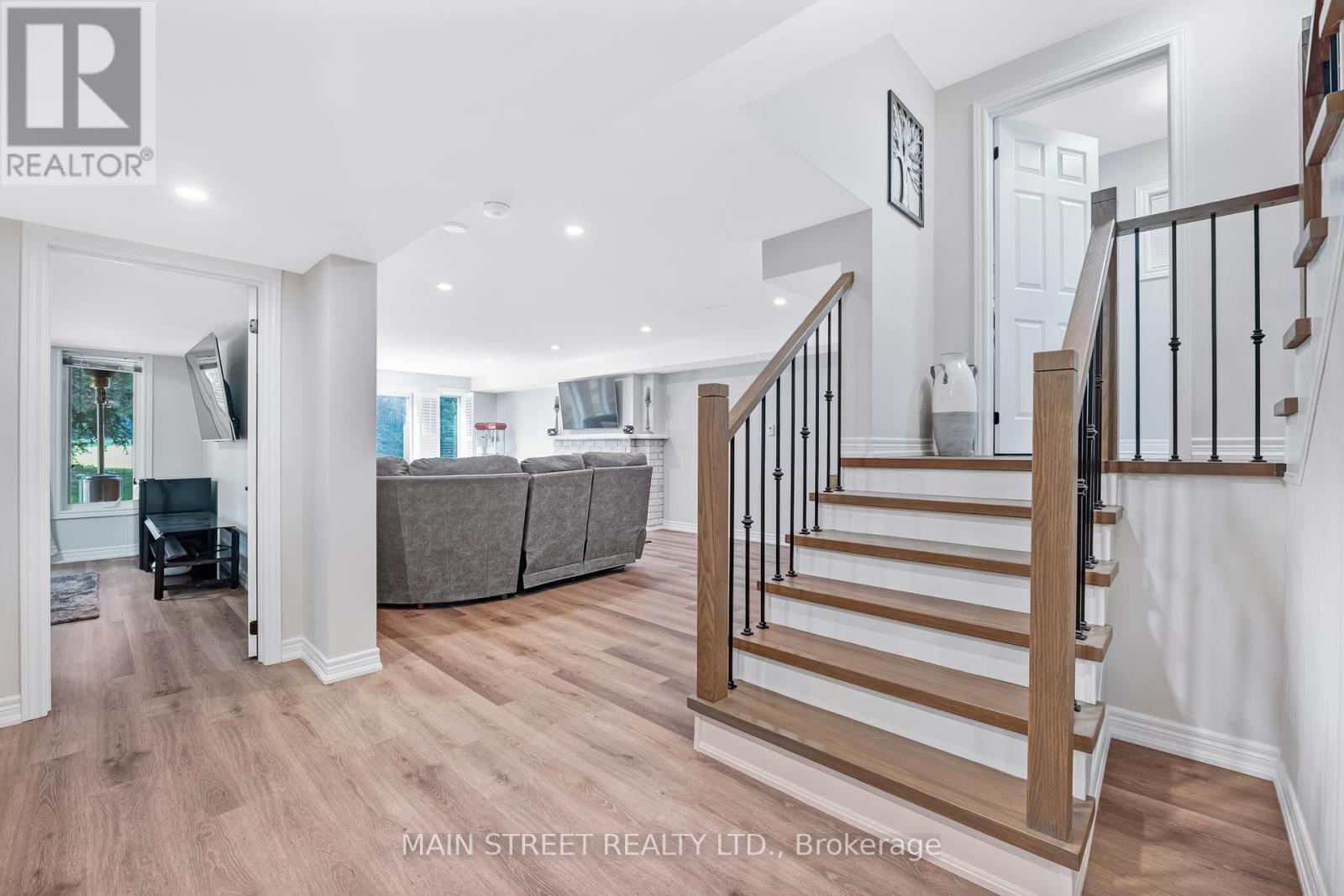 40 Via Amici, New Tecumseth, Ontario  L9R 2B4 - Photo 30 - N12346757