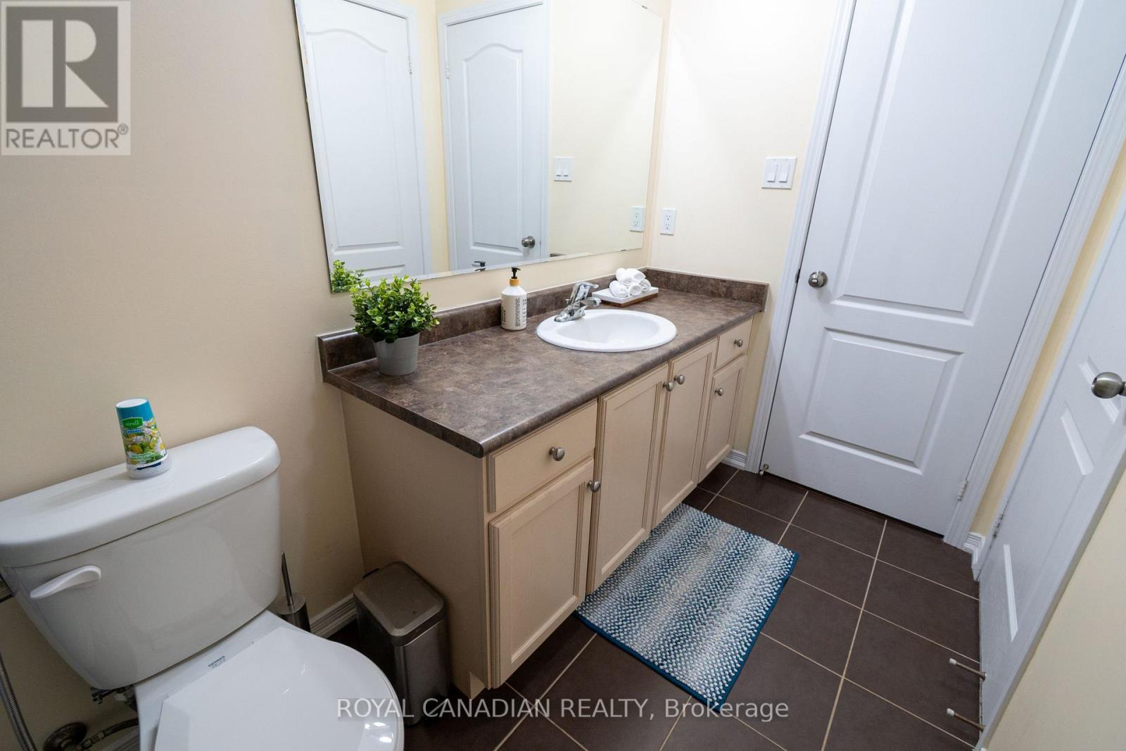 213 Richardson Crescent, Bradford West Gwillimbury (Bradford), Ontario  L3Z 0R5 - Photo 26 - N12346781