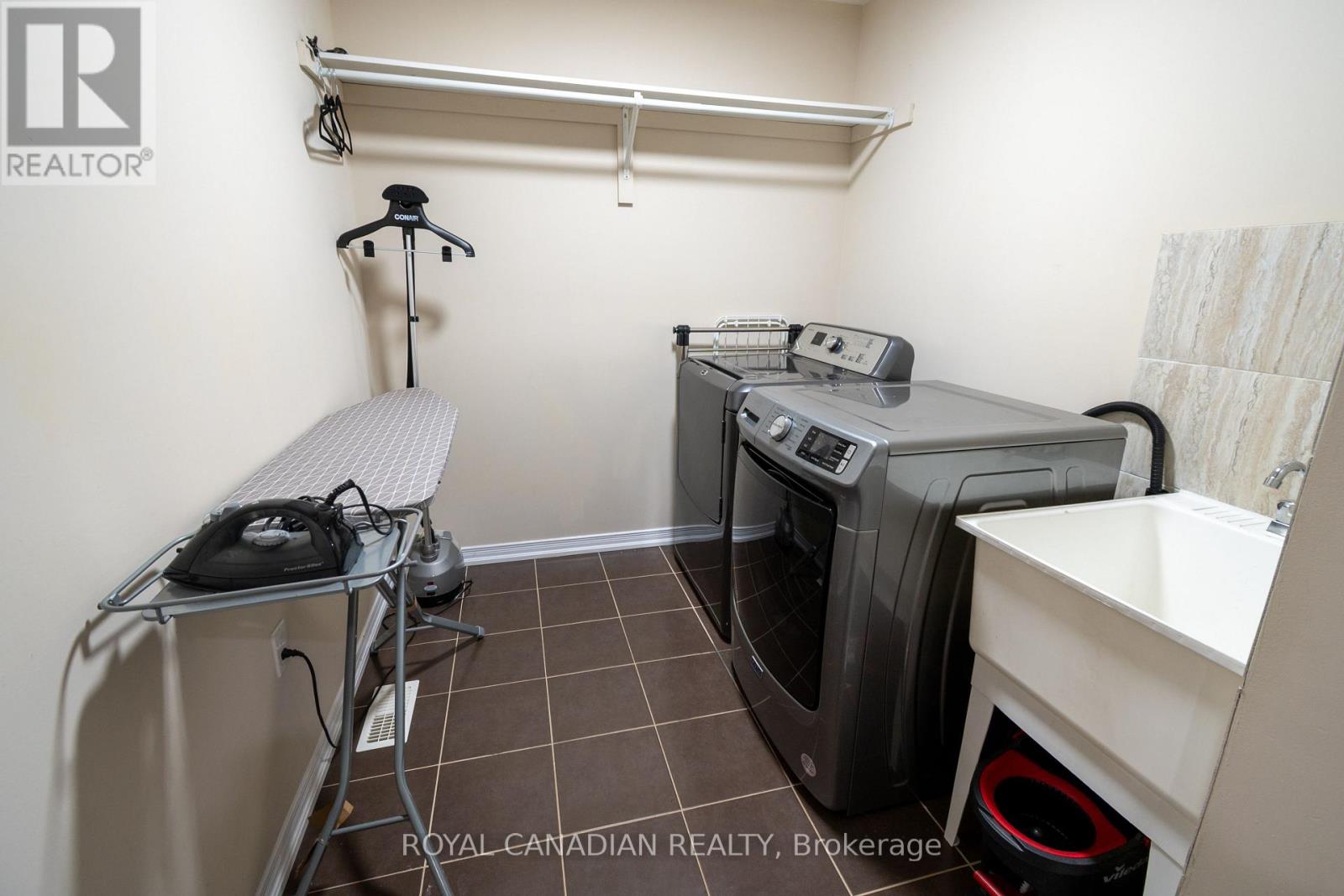 213 Richardson Crescent, Bradford West Gwillimbury (Bradford), Ontario  L3Z 0R5 - Photo 28 - N12346781