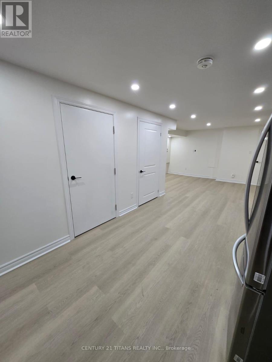 14 Demoray Court, Markham, Ontario L6E 2E8 - Photo 2 - N12346790