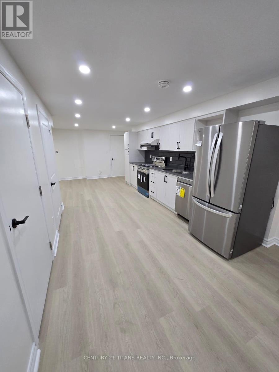 14 Demoray Court, Markham, Ontario L6E 2E8 - Photo 3 - N12346790