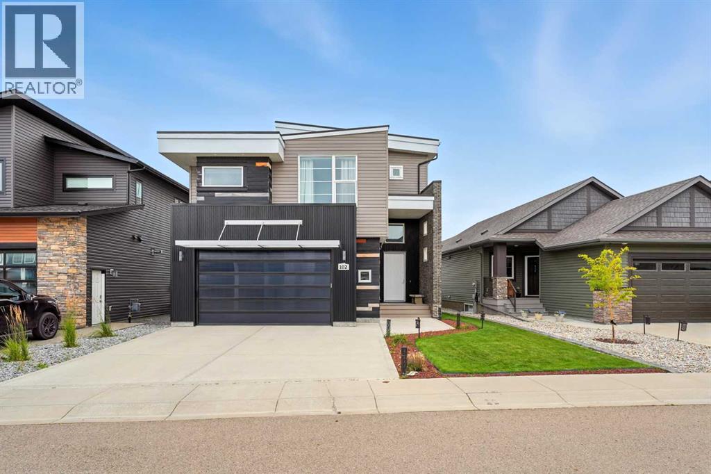 Property at 102 Longmire Close image 1