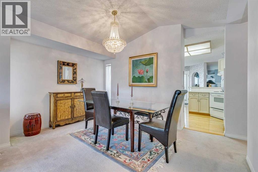 Property at 12 Sierra Morena Way SW image 5