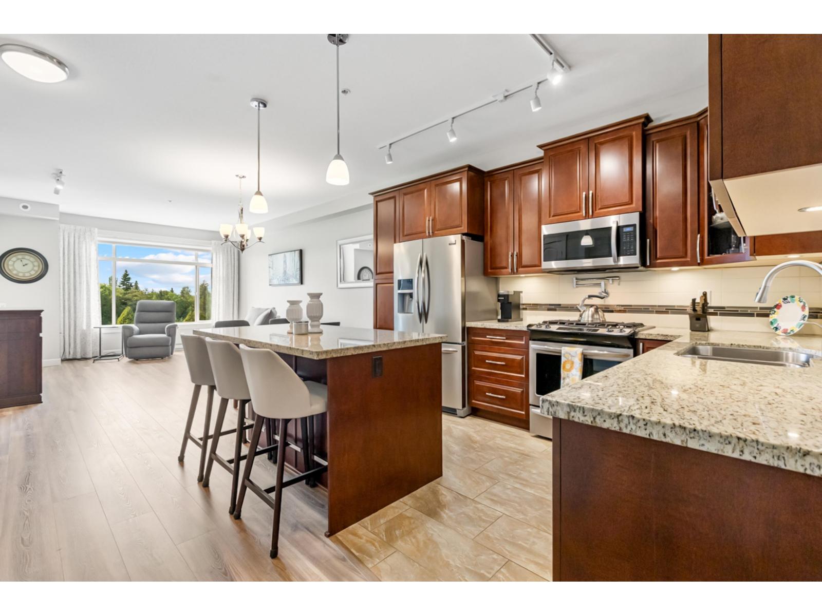 527a 8157 207 Street, Langley, British Columbia V2Y 0V3 - Photo 5 - R3037488