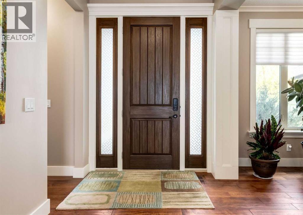 Property at 72 Rockcliff Grove NW image 3