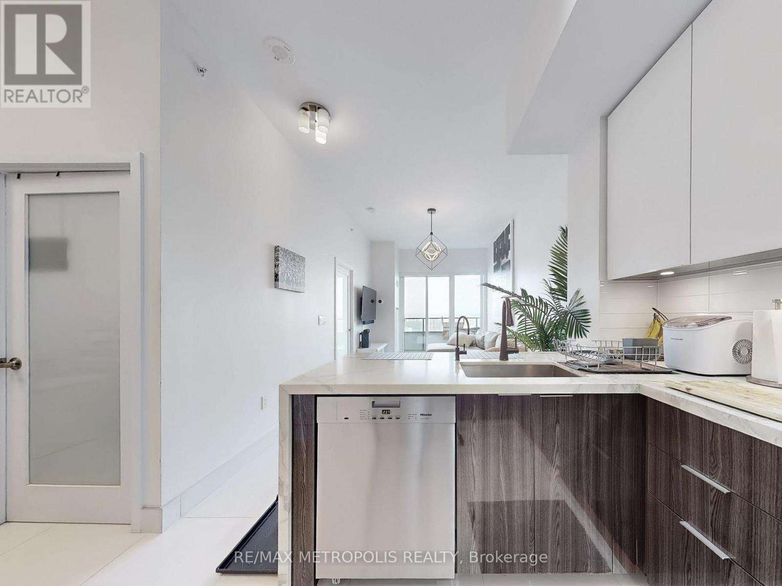 4504 - 20 Shore Breeze Drive, Toronto (Mimico), Ontario  M8V 0C7 - Photo 16 - W12346682