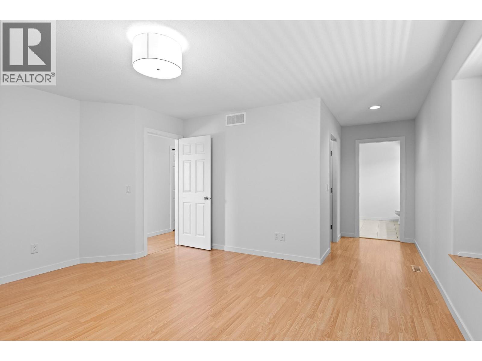 4934 Haskins Court, Kelowna, British Columbia  V1W 5B5 - Photo 32 - 10359213
