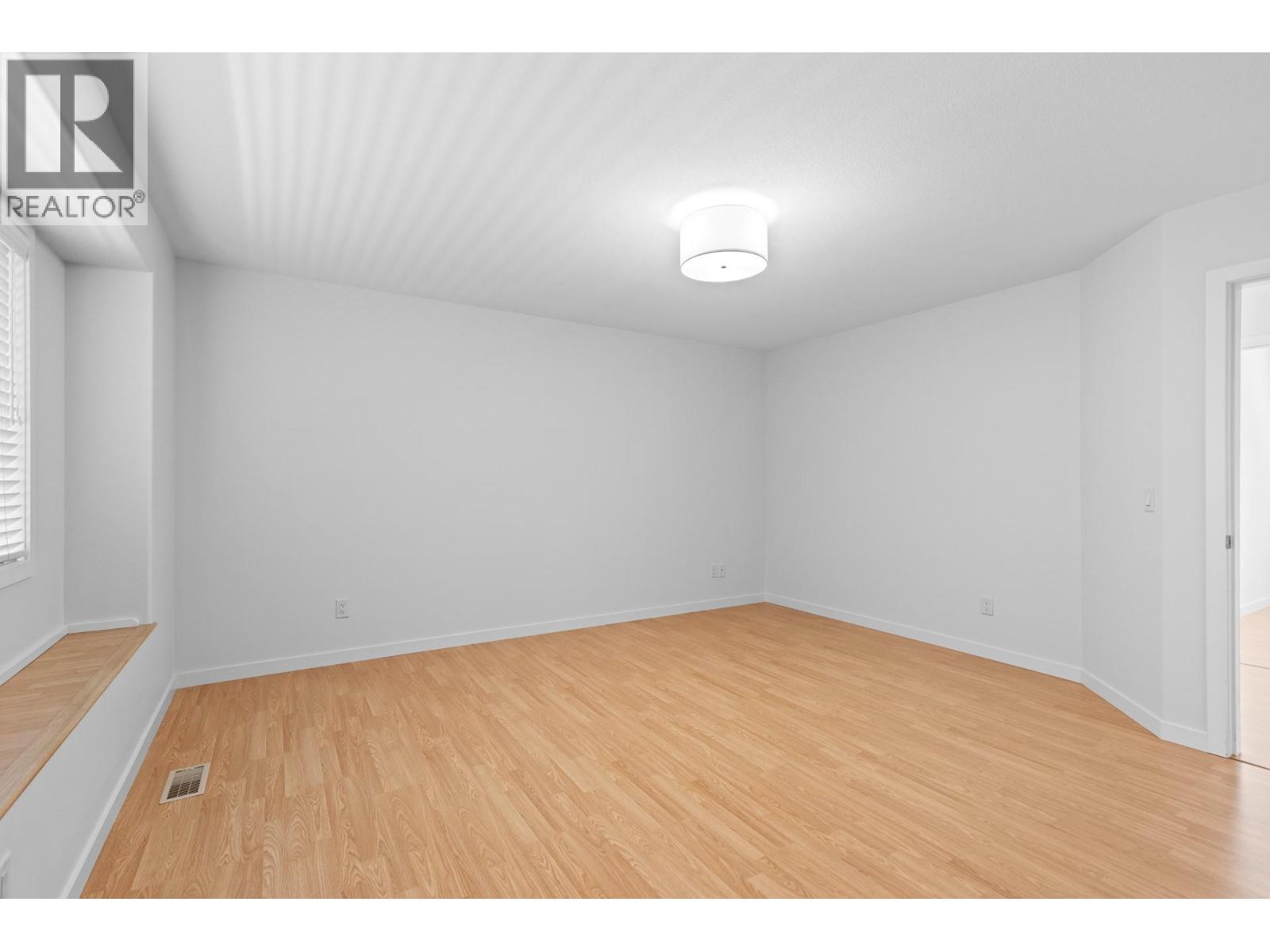 4934 Haskins Court, Kelowna, British Columbia  V1W 5B5 - Photo 33 - 10359213