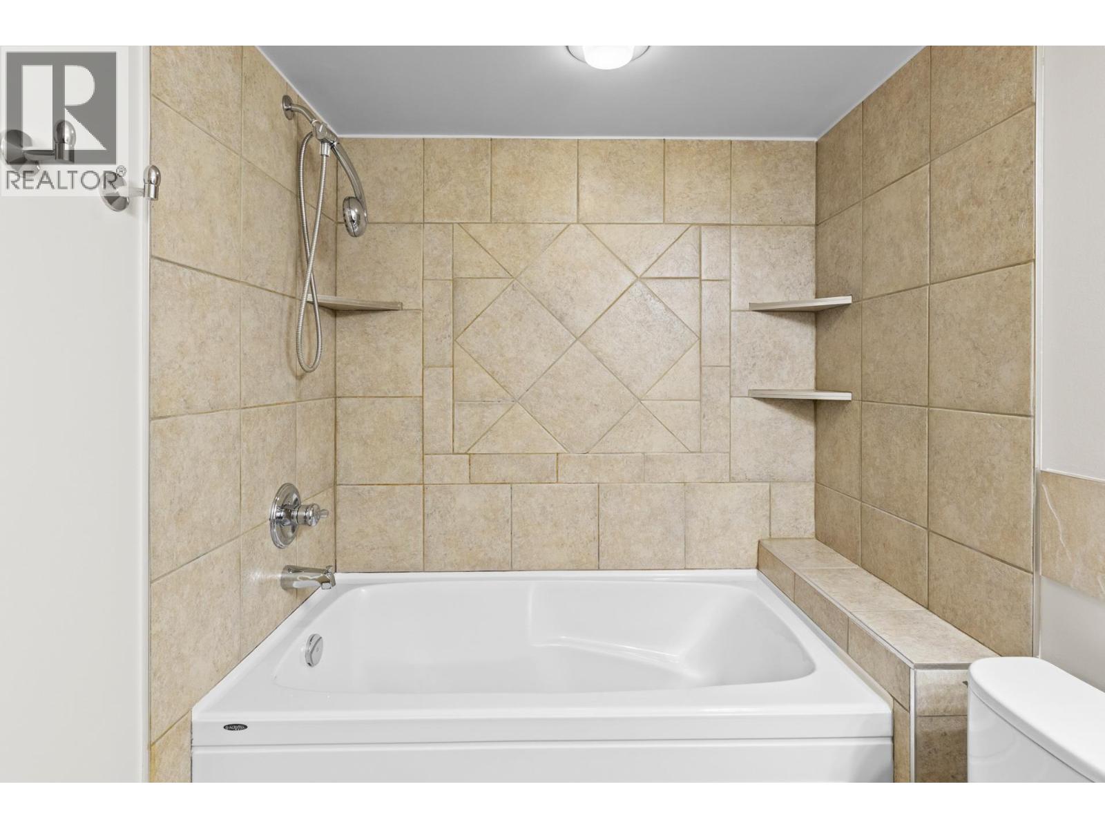 4934 Haskins Court, Kelowna, British Columbia  V1W 5B5 - Photo 44 - 10359213