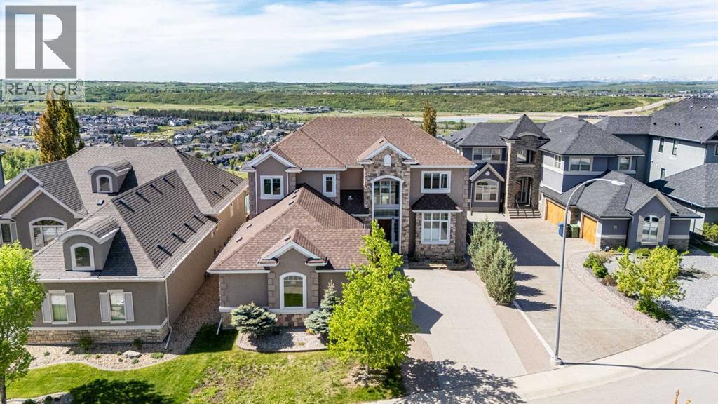 Property at 80 Cranarch Heights SE image 3