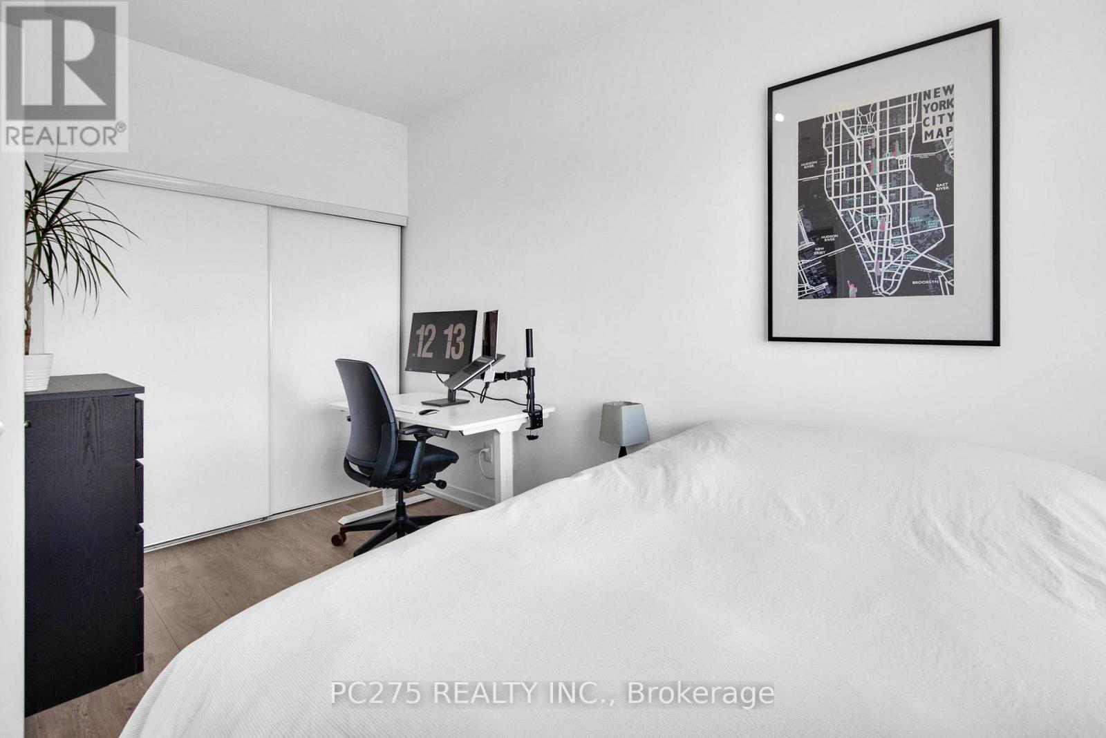 2708 - 1410 Dupont Street, Toronto, Ontario  M6H 0B6 - Photo 15 - W12347027