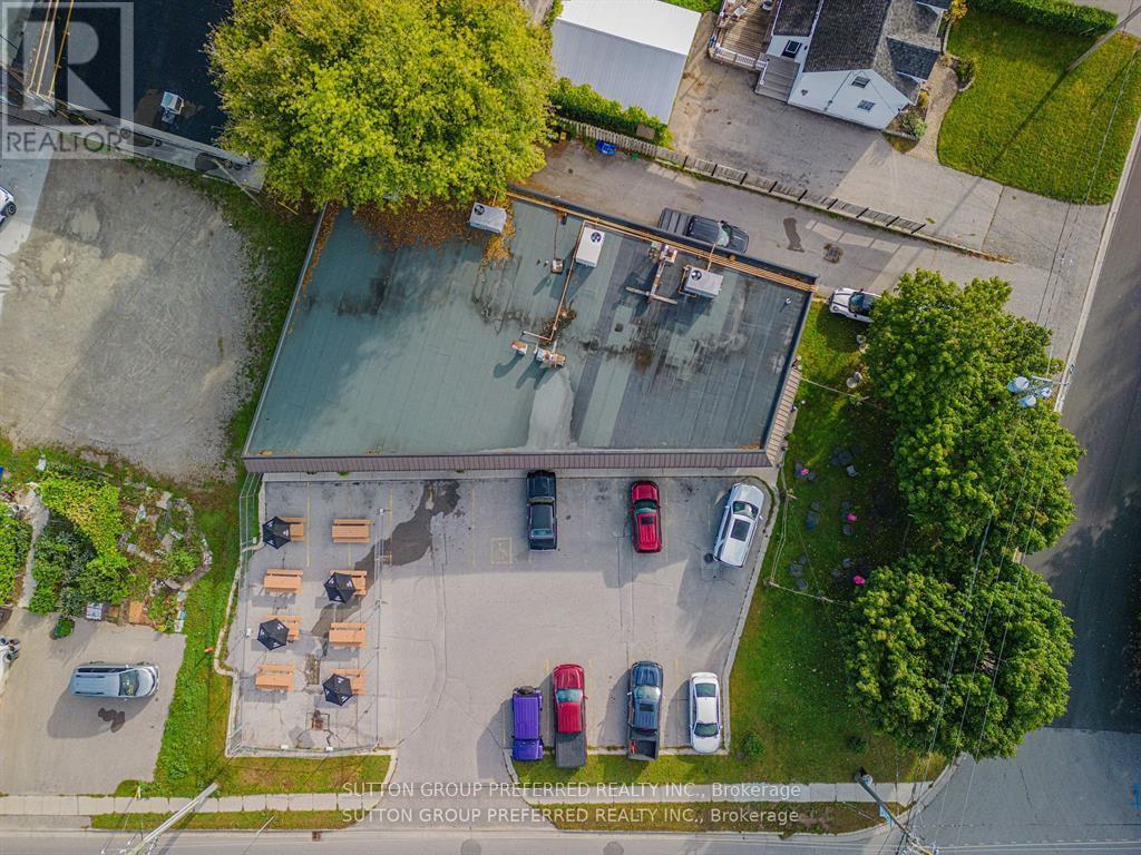 2008 Dorchester Road, Thames Centre, Ontario  N0L 1G2 - Photo 2 - X12346960
