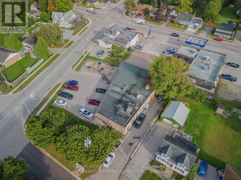 2008 Dorchester Road, Thames Centre, Ontario  N0L 1G2 - Photo 33 - X12346960