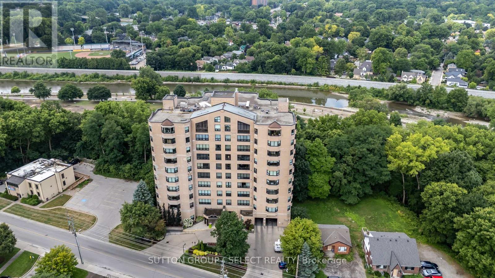 304 - 549 Ridout Street N, London East, Ontario  N6A 5N5 - Photo 3 - X12346979