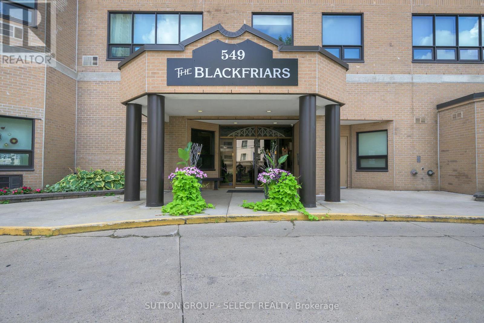 304 - 549 Ridout Street N, London East, Ontario  N6A 5N5 - Photo 4 - X12346979