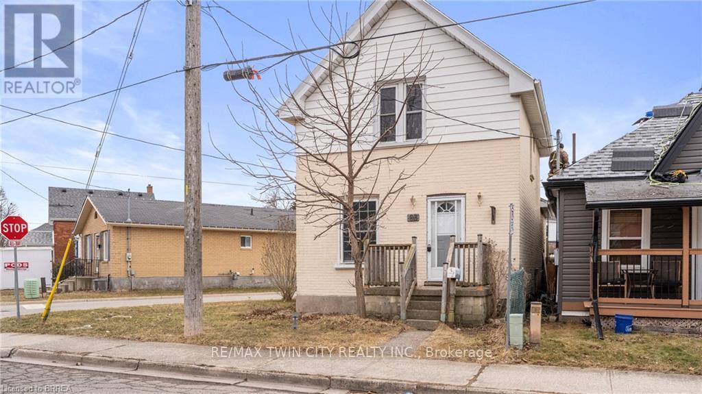 63 Walter Street, Brantford, Ontario  N3S 1N7 - Photo 2 - X12346667
