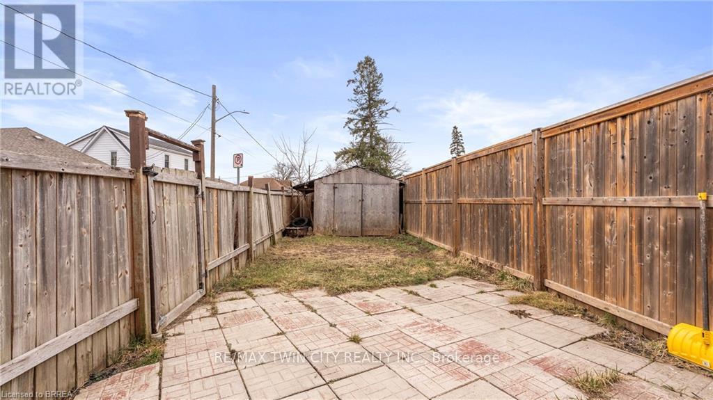 63 Walter Street, Brantford, Ontario  N3S 1N7 - Photo 26 - X12346667