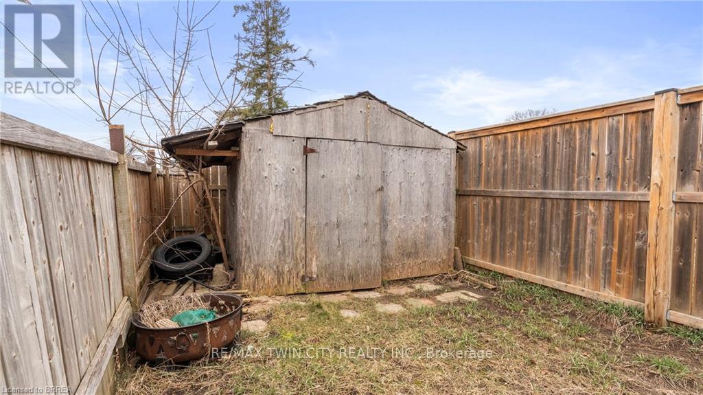 63 Walter Street, Brantford, Ontario  N3S 1N7 - Photo 27 - X12346667