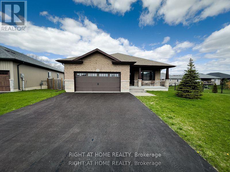 15 Spartan Court, Quinte West (Murray Ward), Ontario  K8V 5P4 - Photo 1 - X12346683