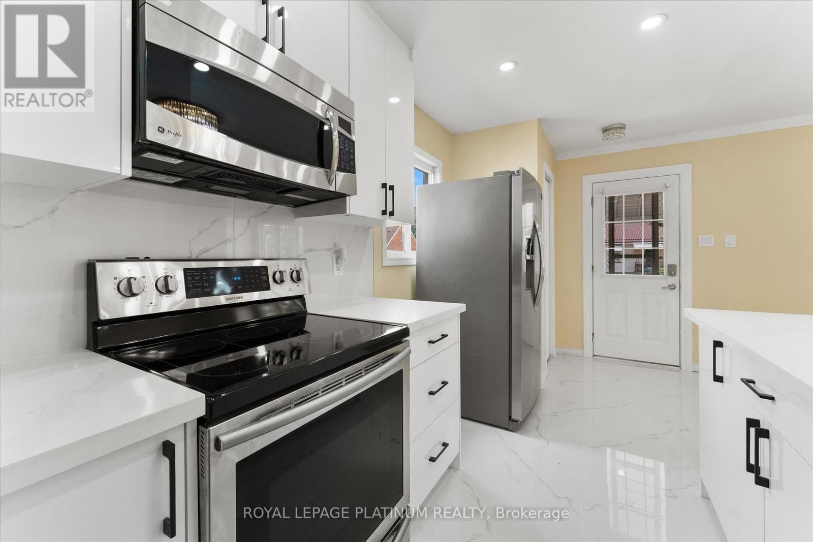 1633 Norman Road, Windsor, Ontario  N8Y 4N6 - Photo 12 - X12346694