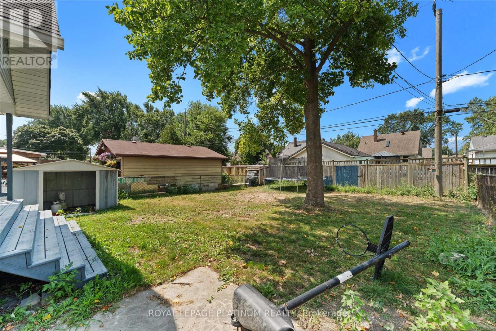1633 Norman Road, Windsor, Ontario  N8Y 4N6 - Photo 29 - X12346694