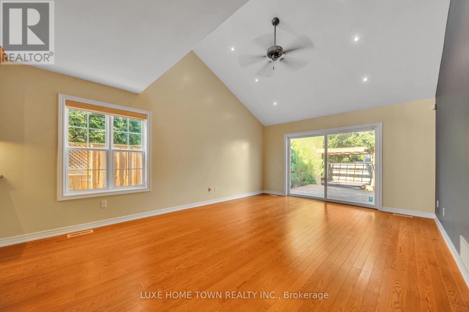 2 Chicory Crescent, St. Catharines, Ontario  L2R 0A5 - Photo 12 - X12346756