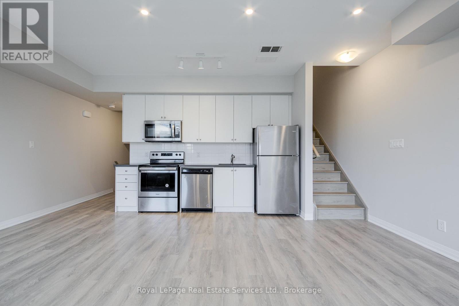 16 - 1238 Cawthra Road, Mississauga, Ontario  L5G 0B6 - Photo 7 - W12346895