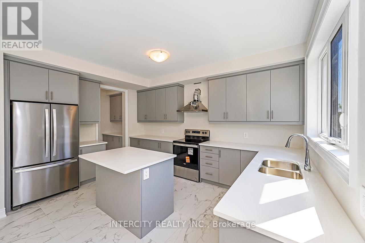 43 Bostock Drive, Georgina (Keswick South), Ontario  L4P 0S5 - Photo 15 - N12346839