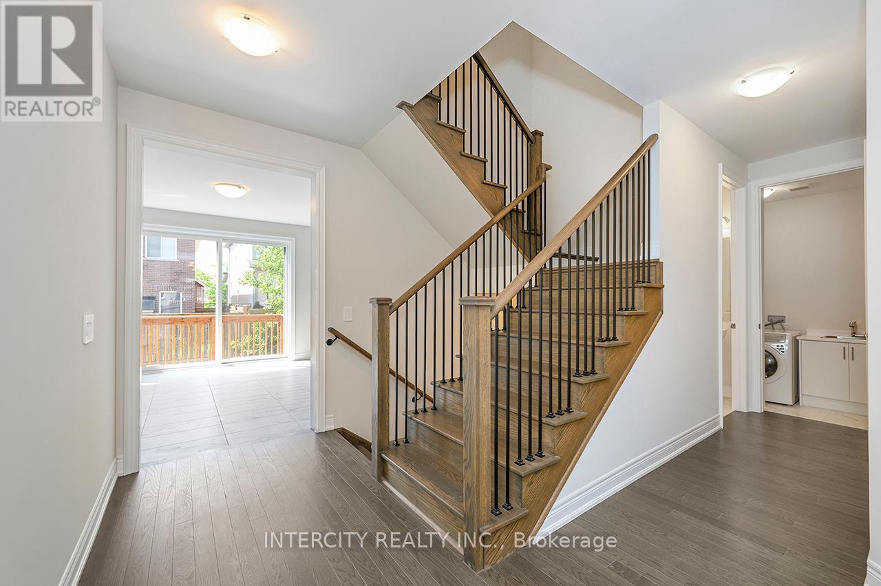 43 Bostock Drive, Georgina (Keswick South), Ontario  L4P 0S5 - Photo 24 - N12346839