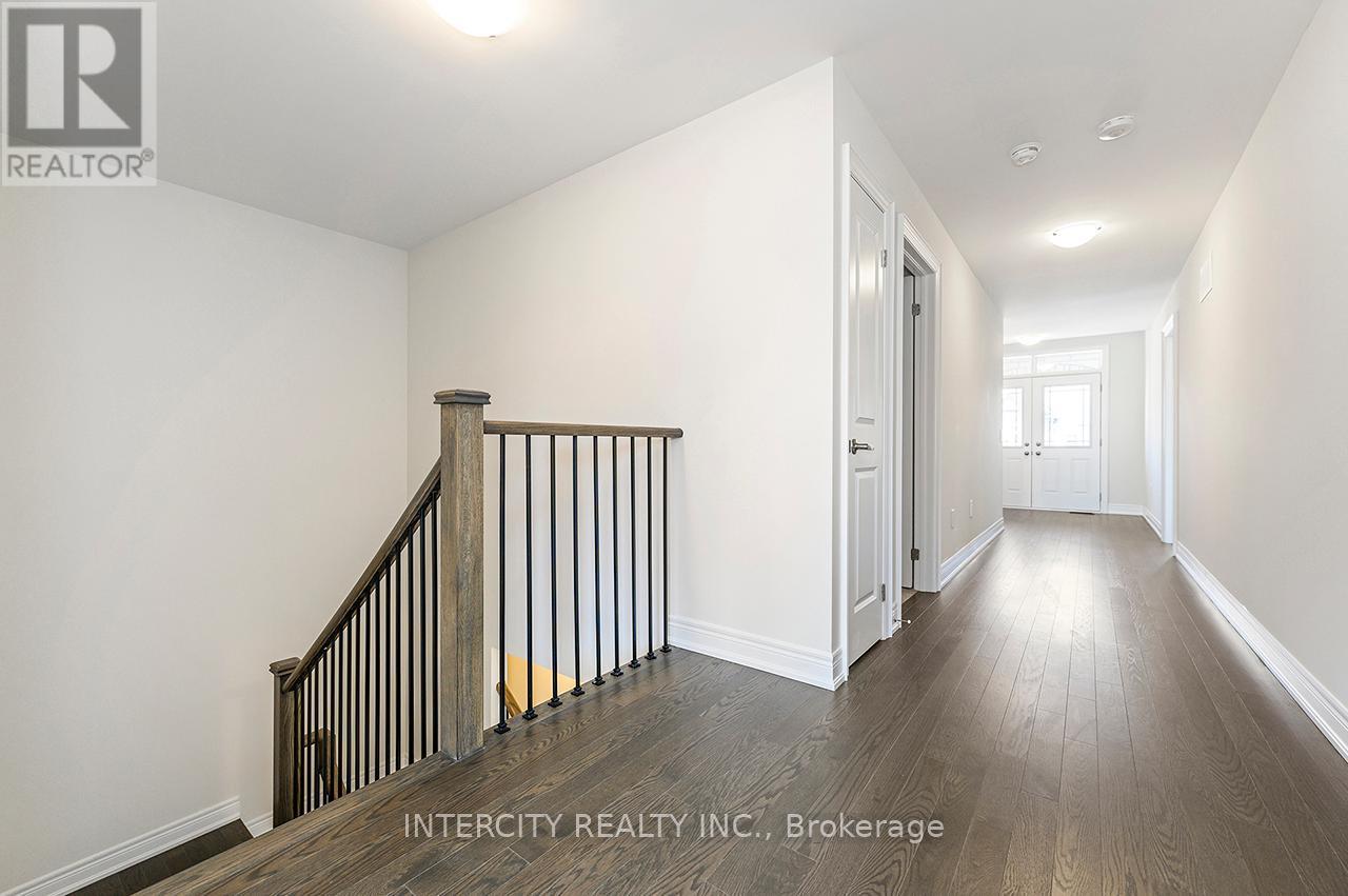 43 Bostock Drive, Georgina (Keswick South), Ontario  L4P 0S5 - Photo 27 - N12346839