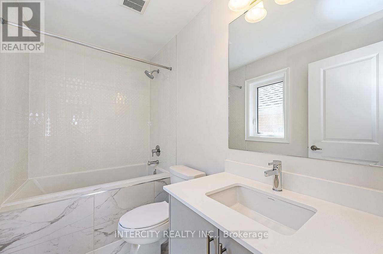 43 Bostock Drive, Georgina (Keswick South), Ontario  L4P 0S5 - Photo 45 - N12346839