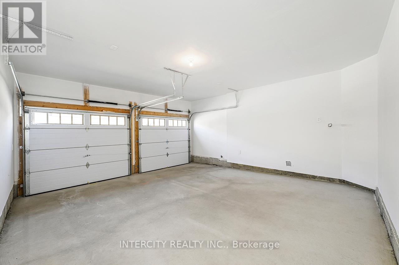 43 Bostock Drive, Georgina (Keswick South), Ontario  L4P 0S5 - Photo 48 - N12346839