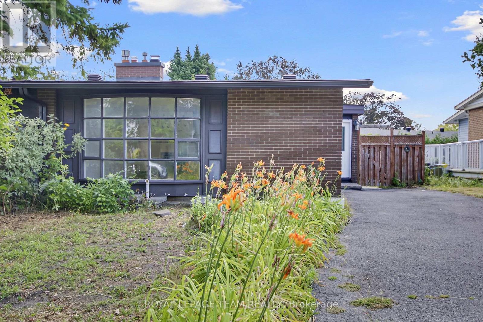 Property at 52 BOWHILL AVENUE image 1