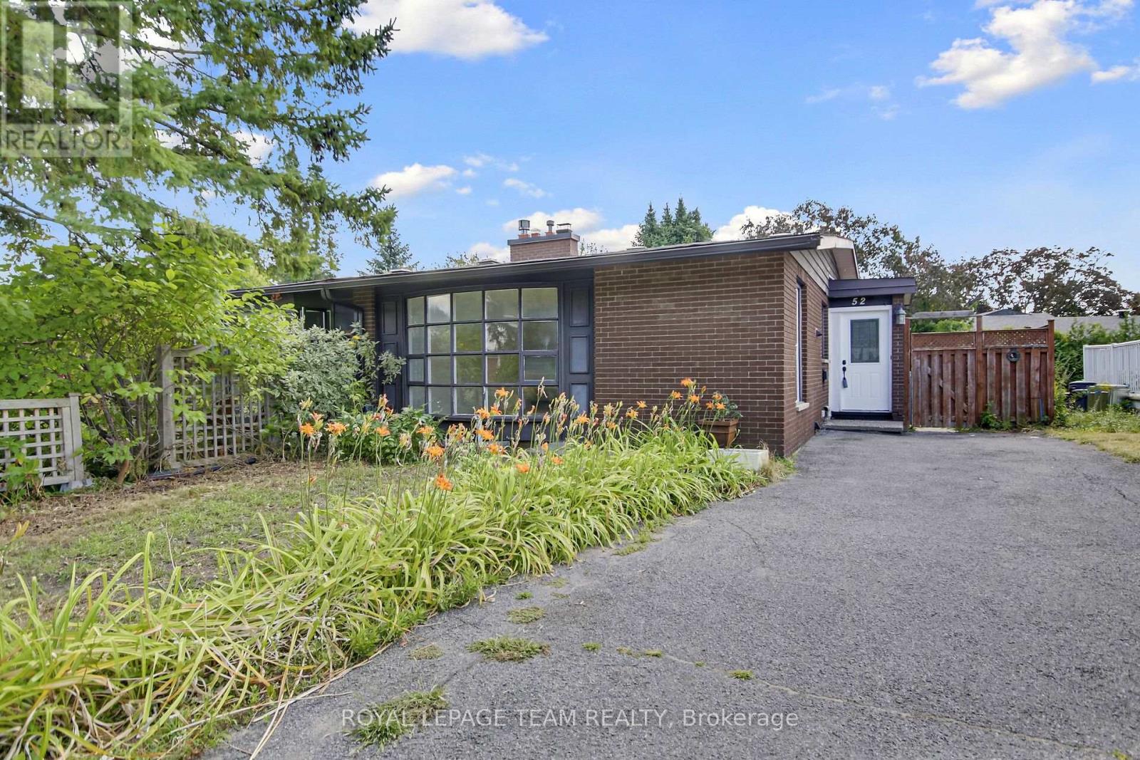 Property at 52 BOWHILL AVENUE image 2