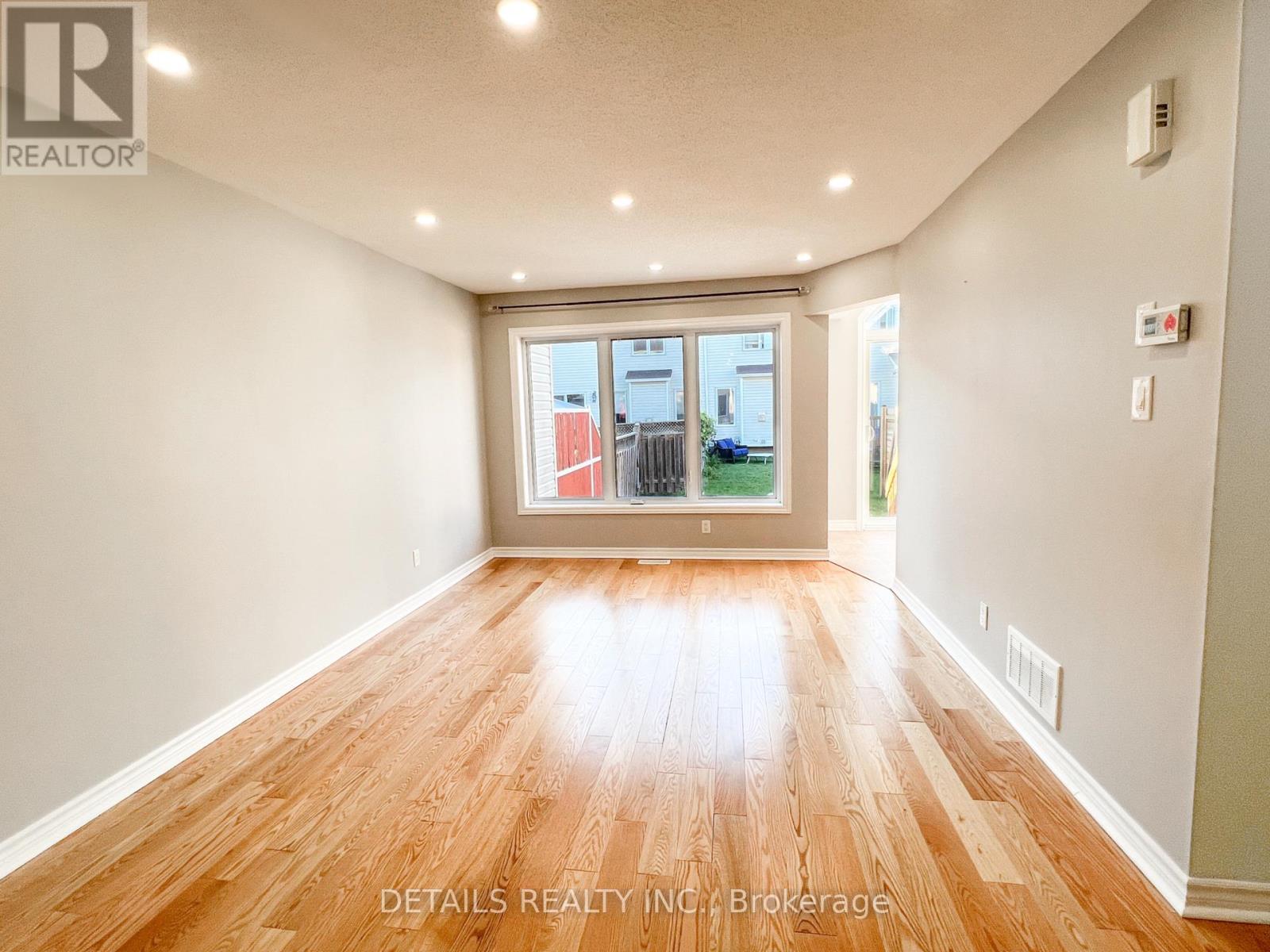 497 Temiskaming Crescent, Ottawa, Ontario  K2J 0V6 - Photo 5 - X12346956