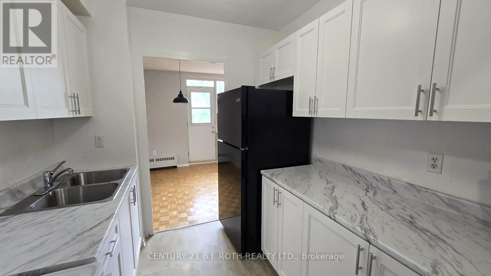 507 - 37 Peel Street, Barrie, Ontario  L4M 3L1 - Photo 7 - S12346806