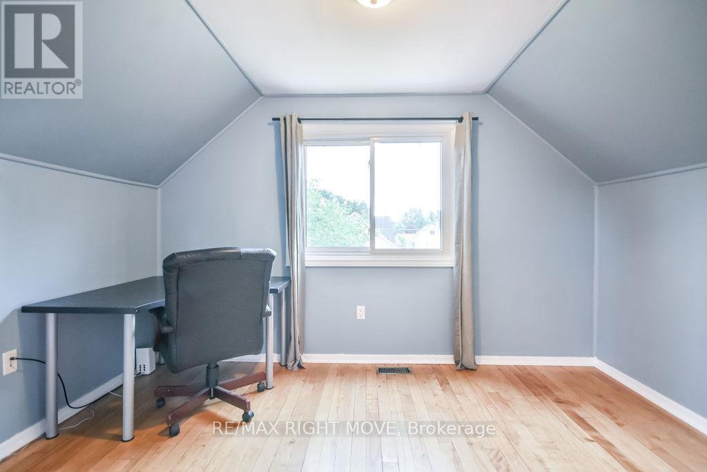 320 Hilda Street, Orillia, Ontario  L3V 1J3 - Photo 19 - S12346819