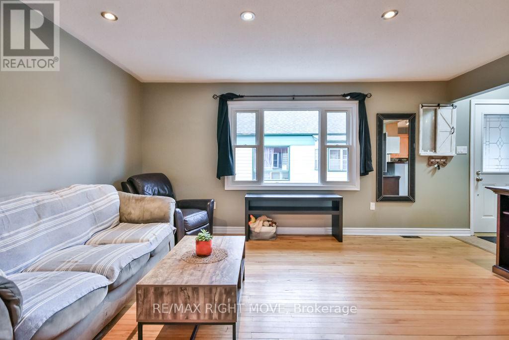 320 Hilda Street, Orillia, Ontario  L3V 1J3 - Photo 7 - S12346819
