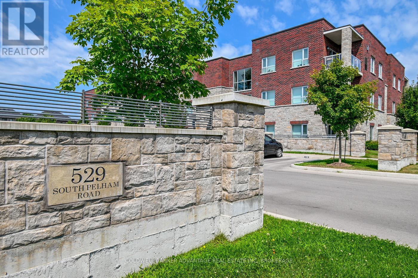 304 - 529 South Pelham Road, Welland, Ontario  L3C 0H7 - Photo 1 - X12346886