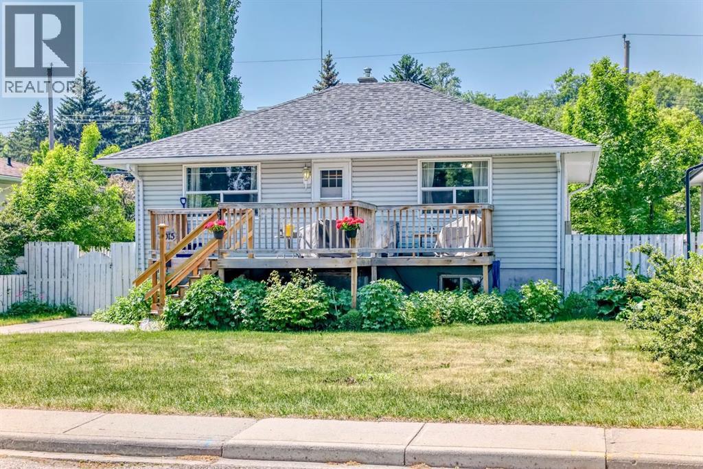 Property at 8015 34 Avenue NW image 4